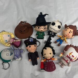 WBEI Mix Character Collectors Keychain - Lot of 9